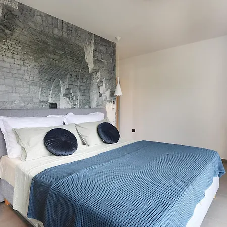 فيلة Monte Grosso بولا