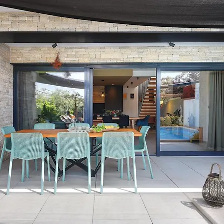 Monte Grosso فيلة بولا